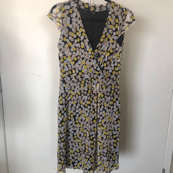 Cream Midi Sundress with Flutter Sleeves and V-Neck - Picture 3 of 3